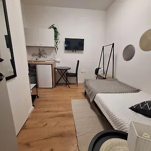  Apartment City Studio